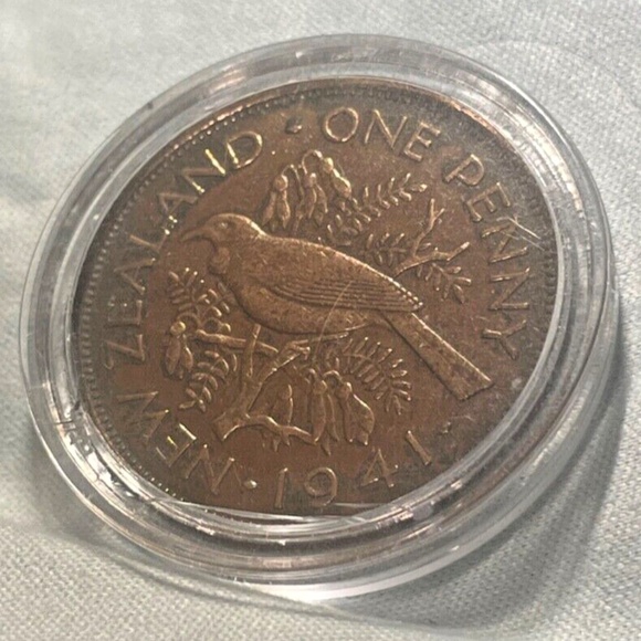 1941 NEW ZEALAND PENNY - RARE DATE - XF/AU - Picture 4 of 4